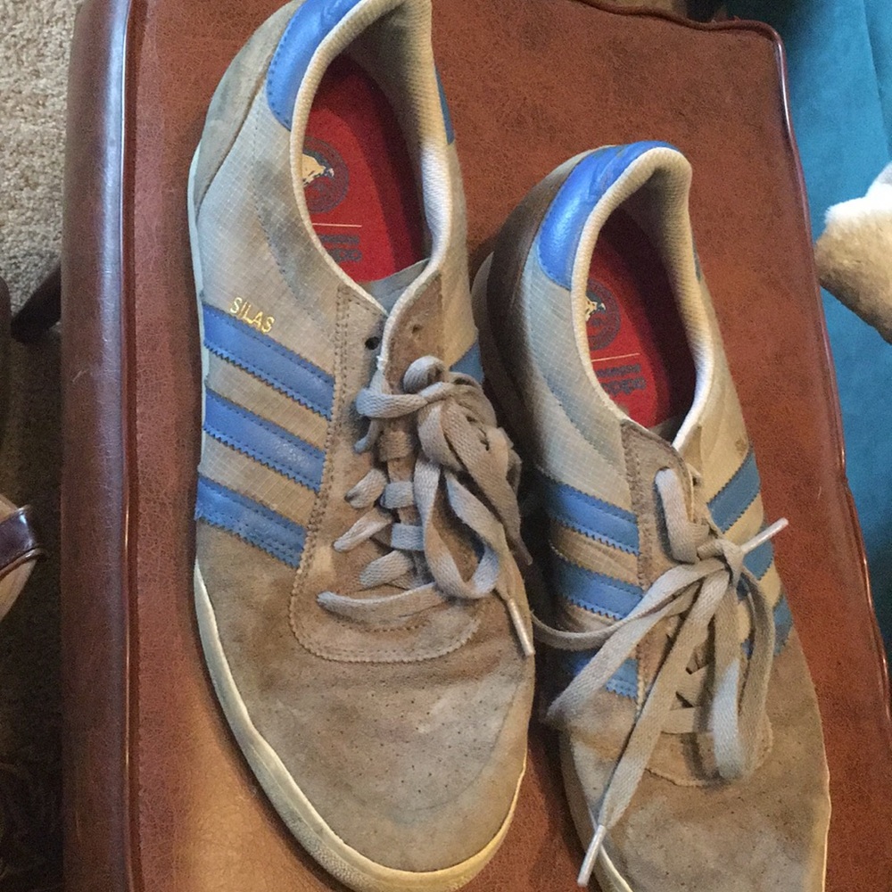 Adidas tennis shoes